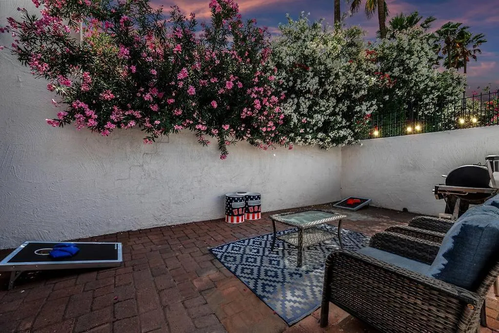 펜션 스코 츠 데일 Casa Camelback Only 10Min Walk To Oldtown W Pool, Patio, Smoker, Ping Pong Table 빌라